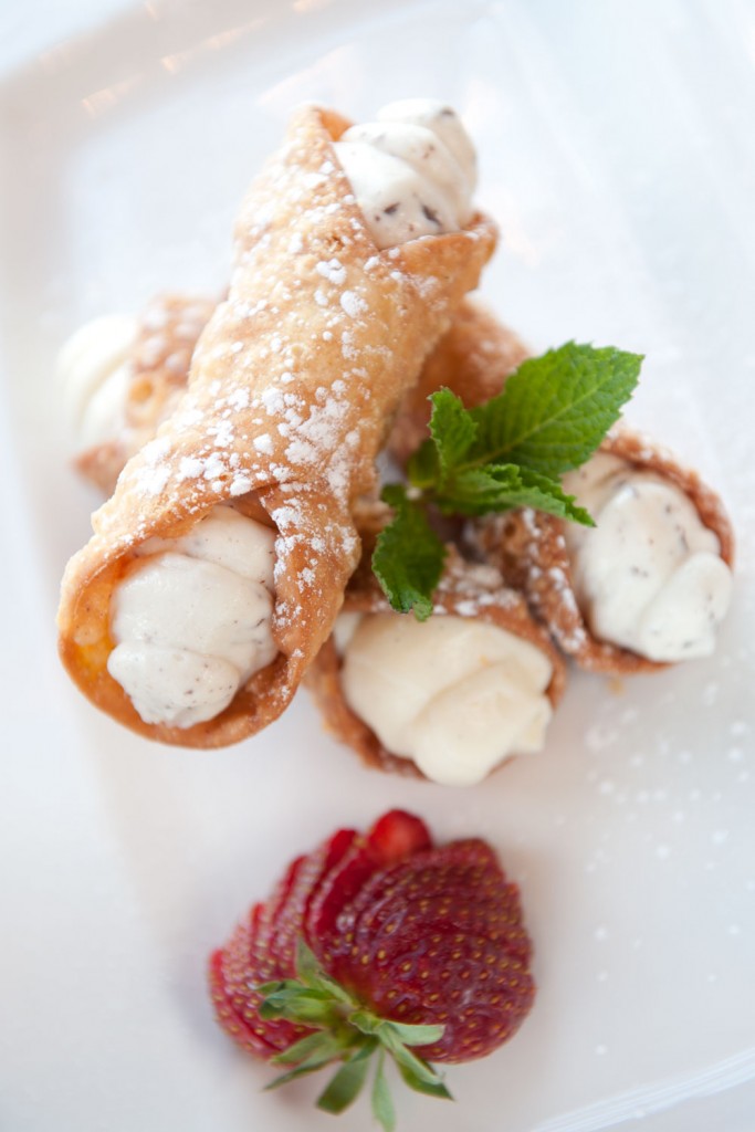 tuscankitchencanoli_48992-683x1024.jpg